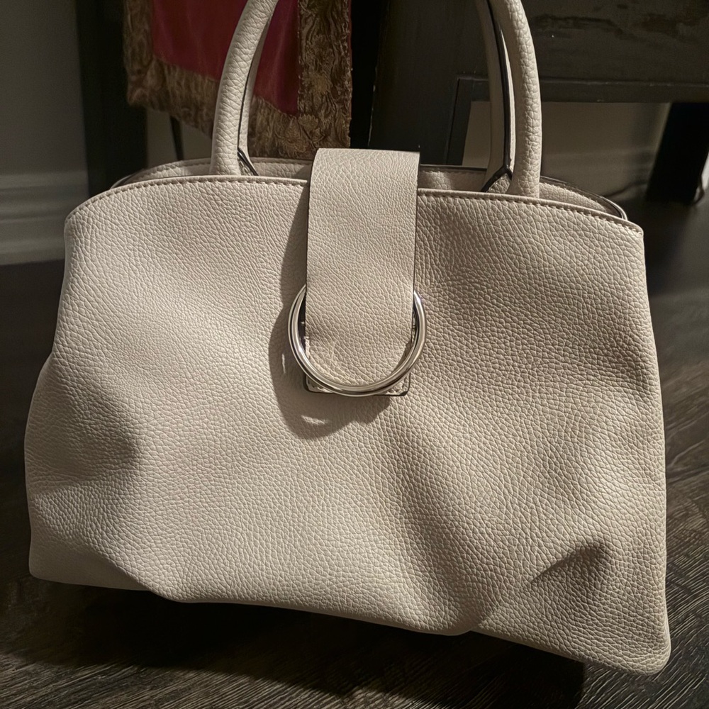 Nine West Cream Satchel with Silver Accent - Like New